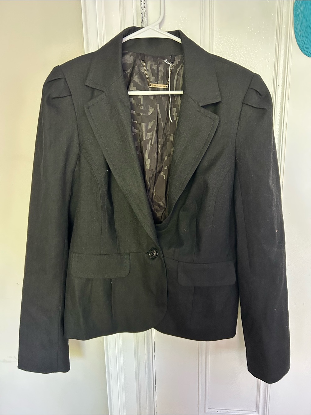 ☀️3/$25 TRINA TURK Black One Button Blazer Pockets 12 vintage